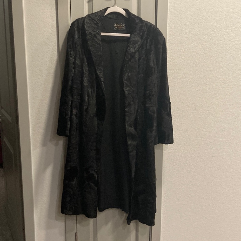 Graf’s Exclusive Furs San Diego California Long Black Fur Coat UNKOWN fur
